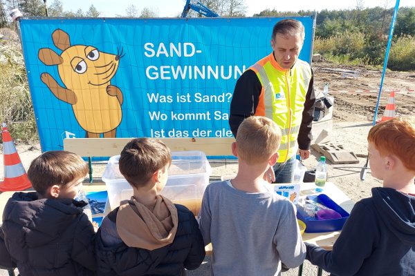Türen auf mit der Maus - wo kommt eigentlich Sand her