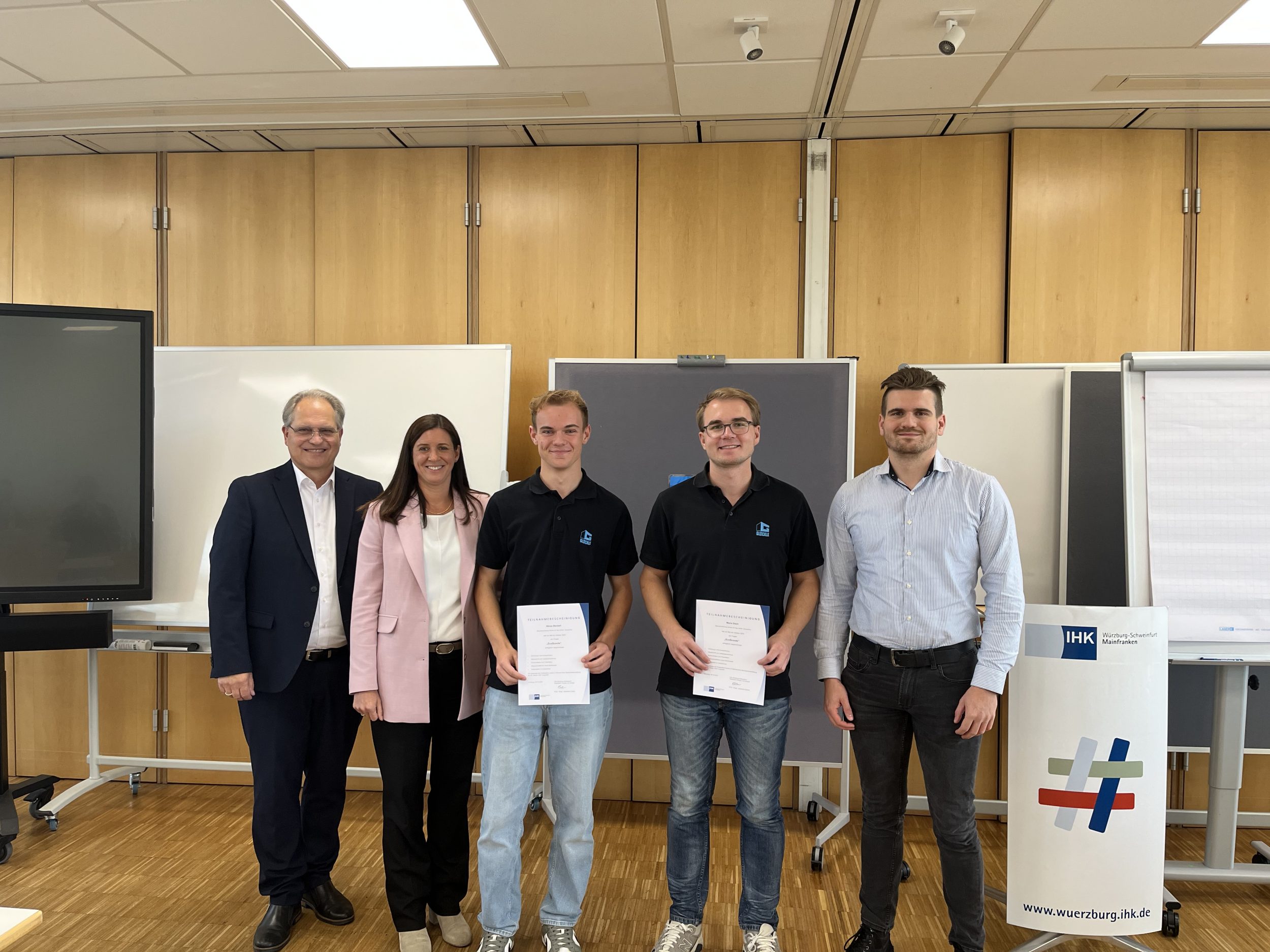 Glöckle-Azubis erneut Sieger bei IHK-EcoScouts – Projekt verbessert Energieeffizienz im Fertigteilwerk